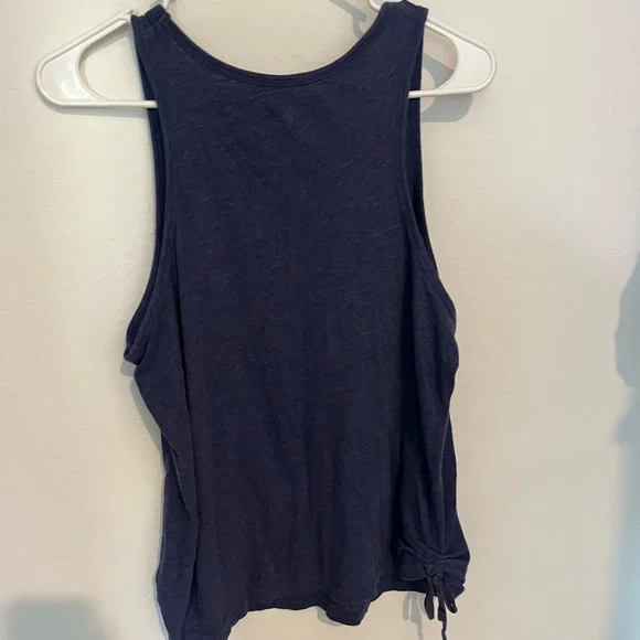 Female tang top - Picture 2 of 2